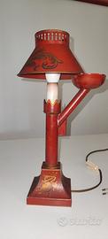 Piccola lampada in toleware in stile Reggenza ingl