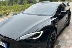Tesla S Plaid
