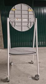 Supporto TV monitor Steelcase  con ruote