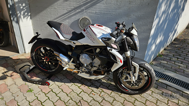 MV Agusta dragstar