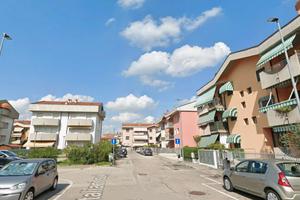 Isola della scala-trilocale-garage