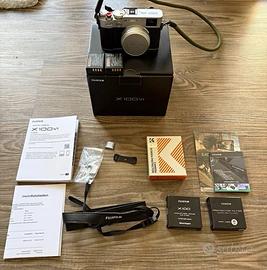 Fujifilm X100VI 40,2 MP 23 mm f/2 Argento/Nero