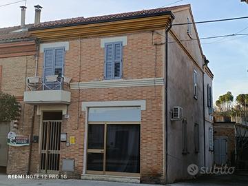 Trilocale con giardino Macerata