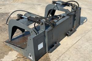 Benna con Mordente Idraulico per Skid Loader