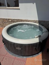 Piscina idromassaggio 6 posti