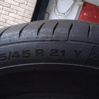 gomme Continental 275/45R21 