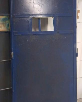 Porta in ferro nuova