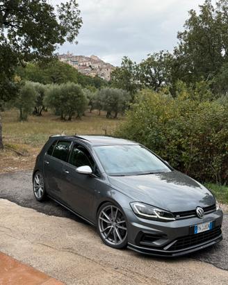 VW Golf 7.5 R