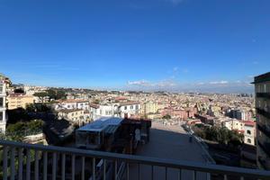 Napoli via g. santacroce appartamento di 141 mq