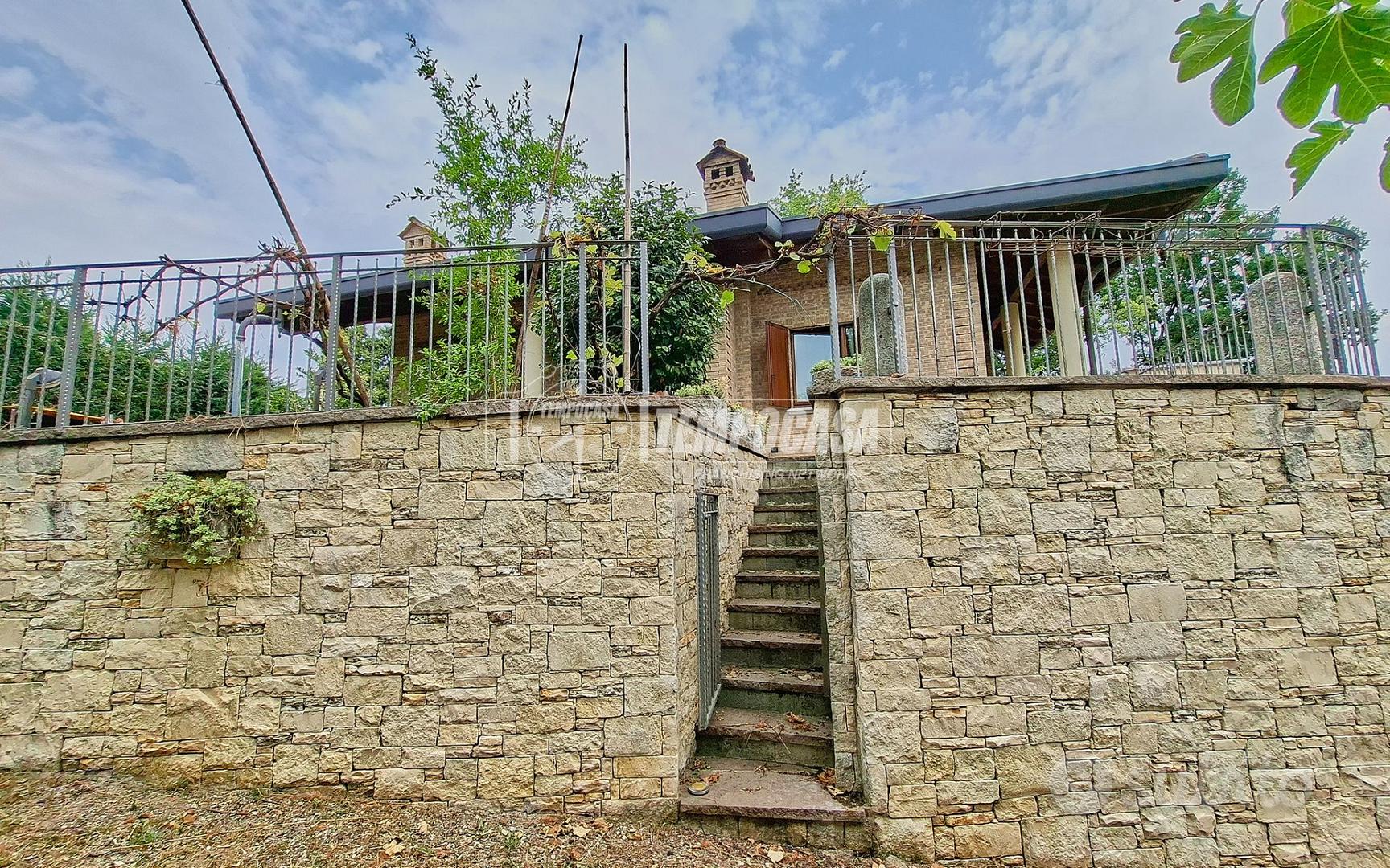 Casa – Fino Mornasco, Mondello - Altro