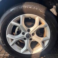 Cerchi e gomme diametro 17 Nissan juke 2020