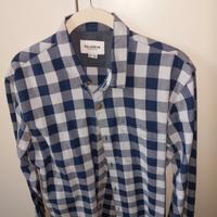 Jeans e camicie da ragazzo