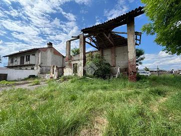 RUSTICO A CASTAGNOLE PIEMONTE