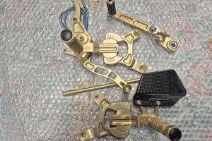 pedane regolabili Yamaha R1 09>14