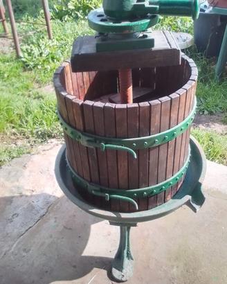 Torchio per vendemmia