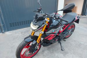BMW G310R (2024)  - pari al nuovo, solo 900 km
