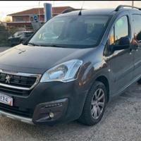 Peugeot Partner Tepee BlueHDi 100 CON RAMPA DISABI