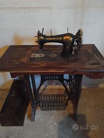 Macchina da Cucire antica