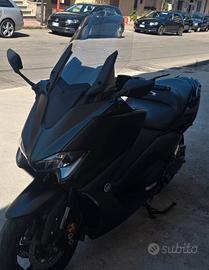 YAMAHA T MAX 560 ANNO 2020 KM 37.000 NERO OPACO