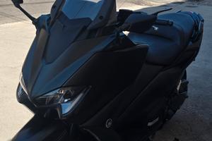 YAMAHA T MAX 560 ANNO 2020 KM 37.000 NERO OPACO