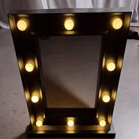 Specchio decorativo con luci