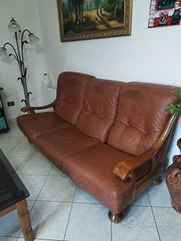 Divano e due poltrone