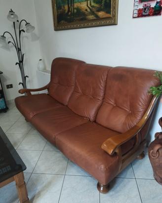 Divano e due poltrone