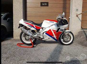 Yamaha fzr 1000