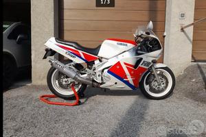 Yamaha fzr 1000