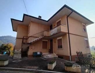 Immobile in asta di 311 m² con più di 5 locali e b