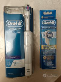 SPAZZOLINO ELETTRICO BRAUN VITALITY 