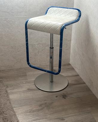 Sgabello