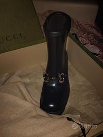 stivali gucci modello horsebit 