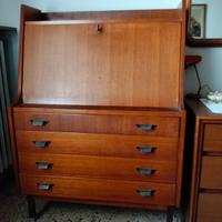 mobile studio con cassetti