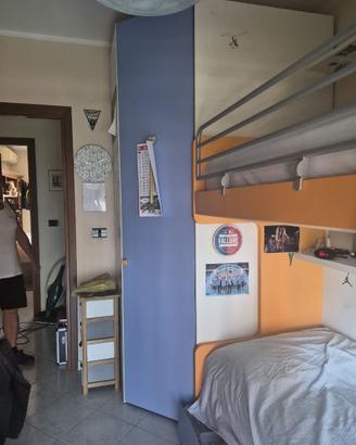 Letto a castello con ribalta e cabina armadio