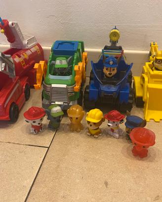Set di veicoli e personaggi Paw Patrol