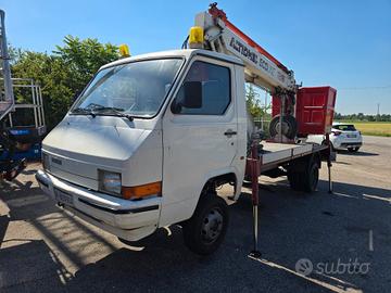 Nissan Trade piattaforma autocarrata ECOLINE TB 16