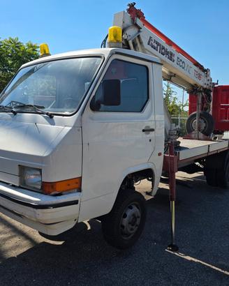 Nissan Trade piattaforma autocarrata ECOLINE TB 16