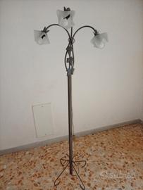 lampada a pavimento 
