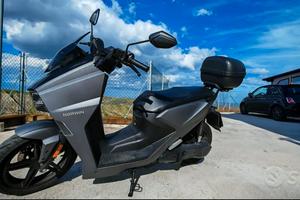 Scooter elettrico Horwin SK3