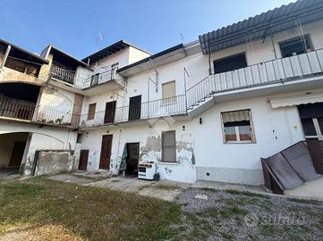 CASA DI CORTE A GERENZANO
