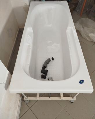 Vasca da bagno in vetroresina
