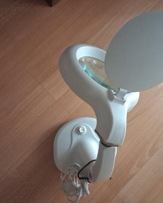 lente ingrandimento con luce