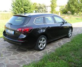 OPEL Astra 4ª serie - 2012