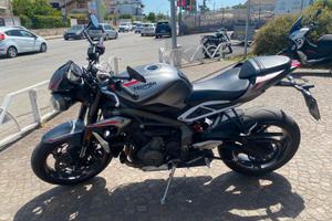 Triumph Street Triple R - 2021