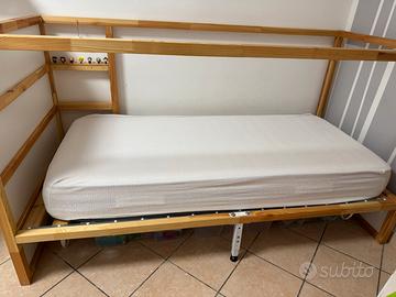 Letto KURA IKEA + materasso + tendine