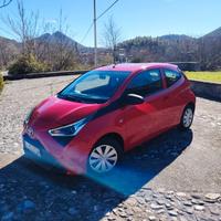 Toyota Aygo 1.0 VVT-i 69 CV 3Porte 1Propr-Permute-