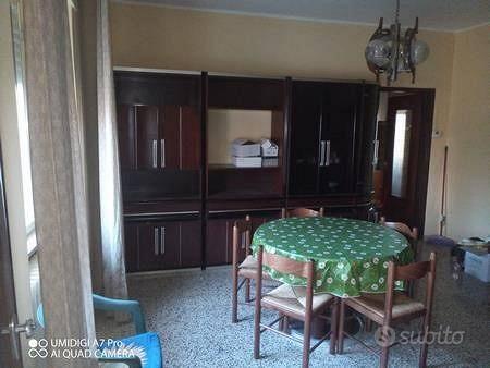 Rustico / Casale di 300 m² con più di 5 locali a C - Vista 5