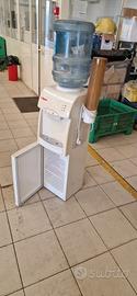 Dispenser acqua con frigorifero Saeco