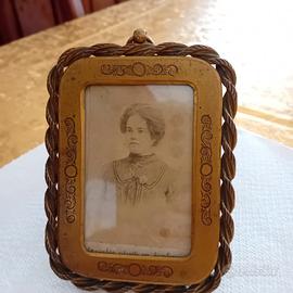 cornice in ottone 